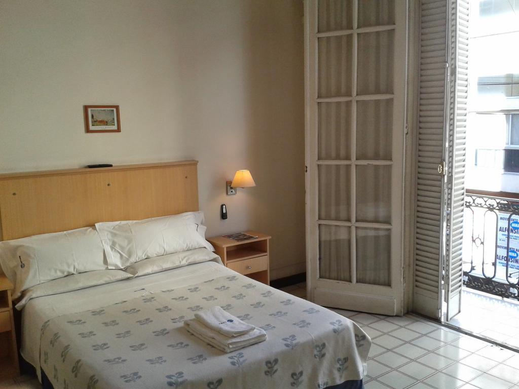 Mari Plaza Hotel Buenos Aires Zewnętrze zdjęcie